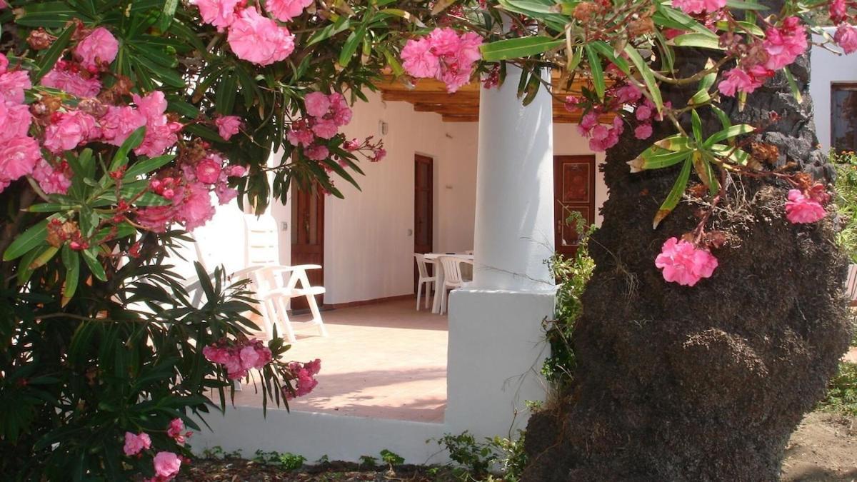 Casa Bouganville Pollara Exterior foto