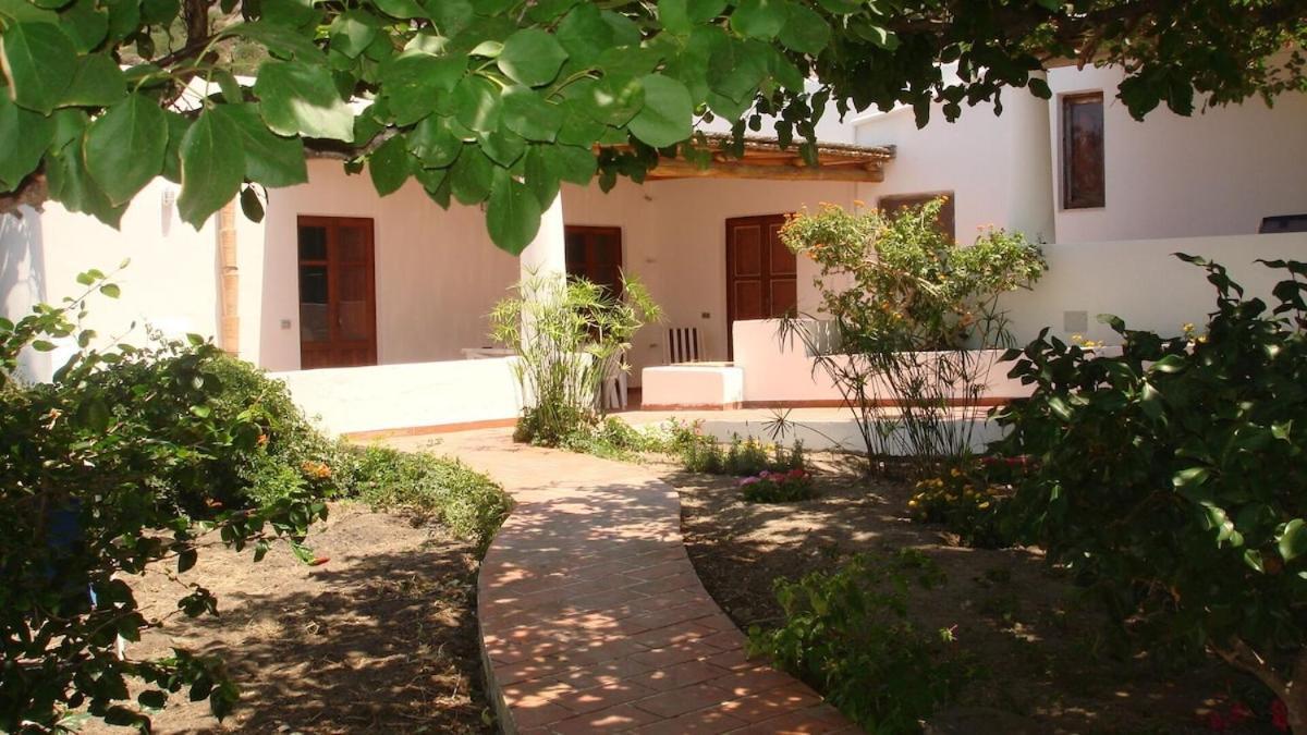 Casa Bouganville Pollara Exterior foto