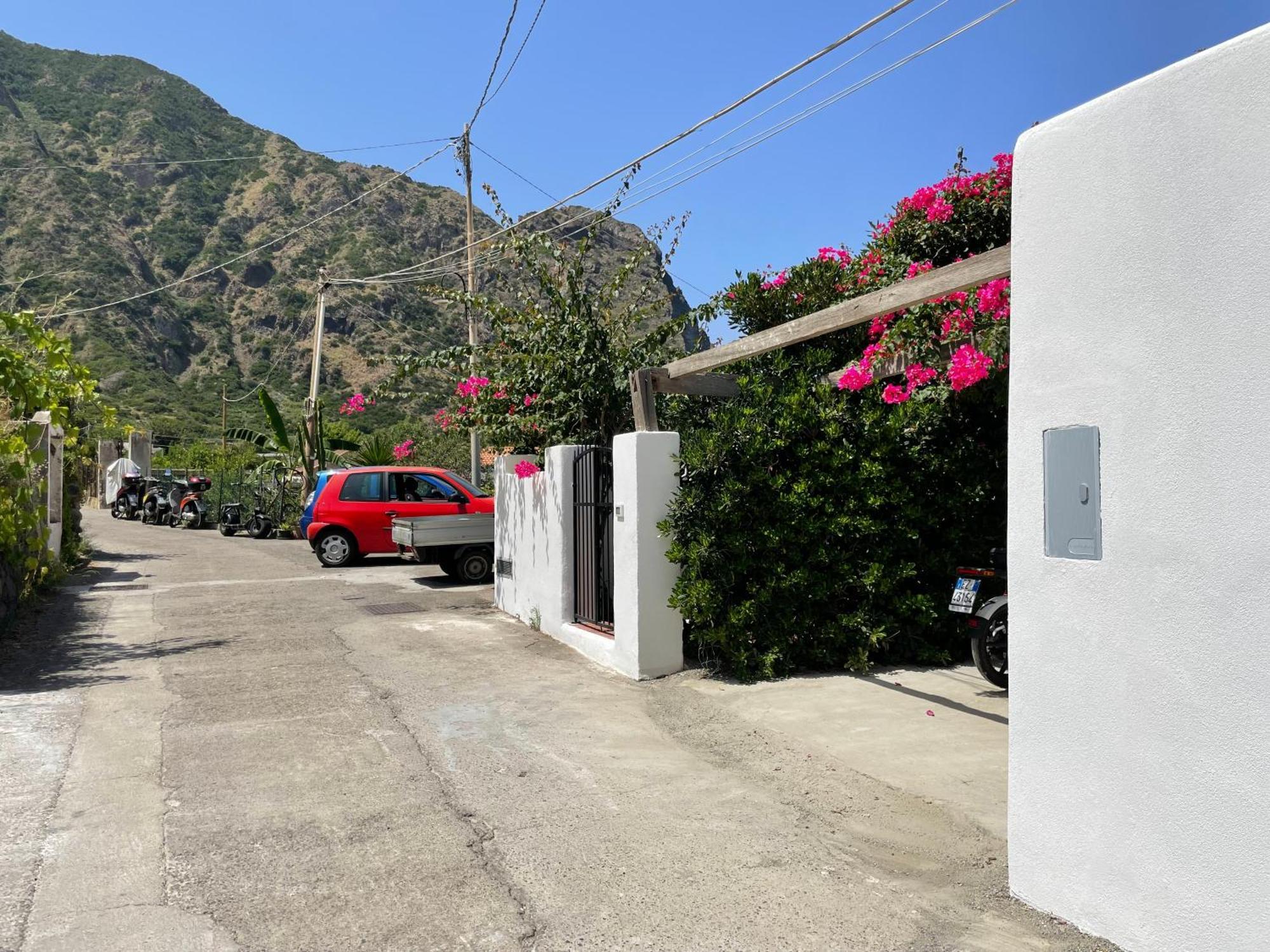 Casa Bouganville Pollara Exterior foto